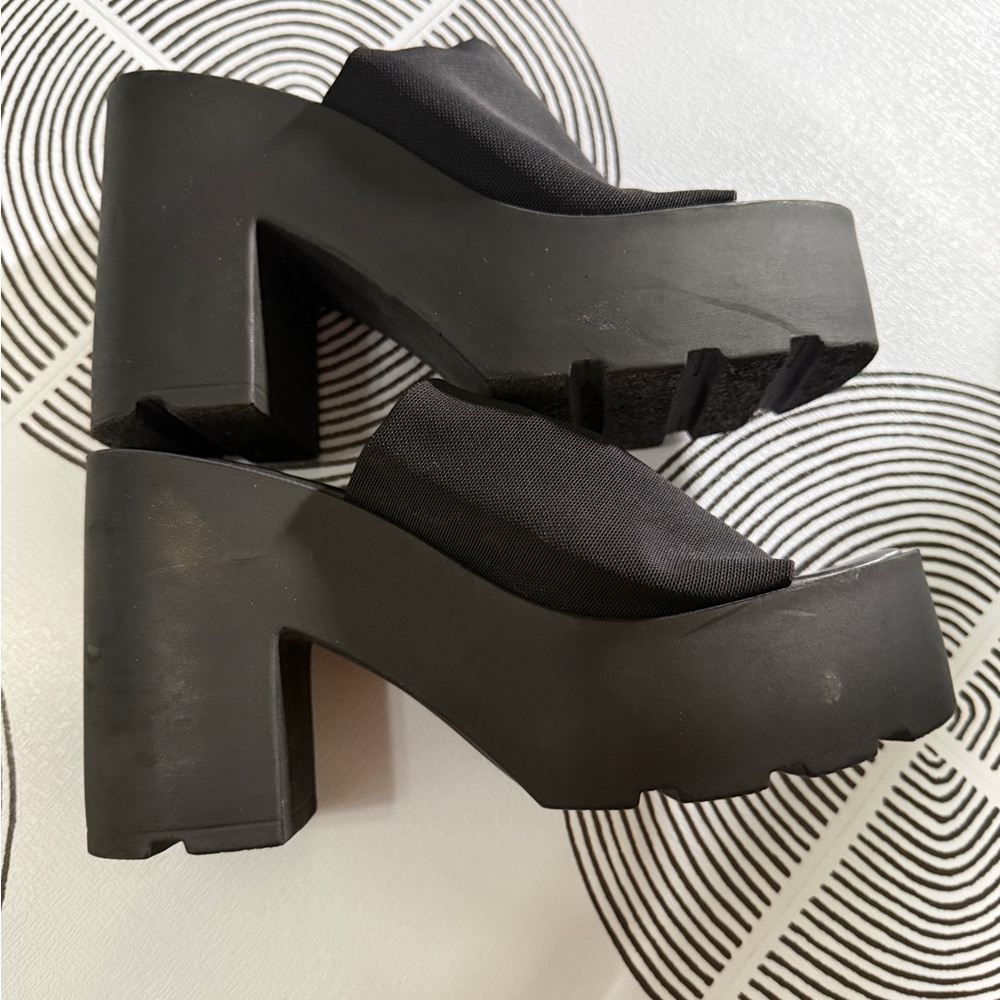Steve Madden Black Platform Women's Mules